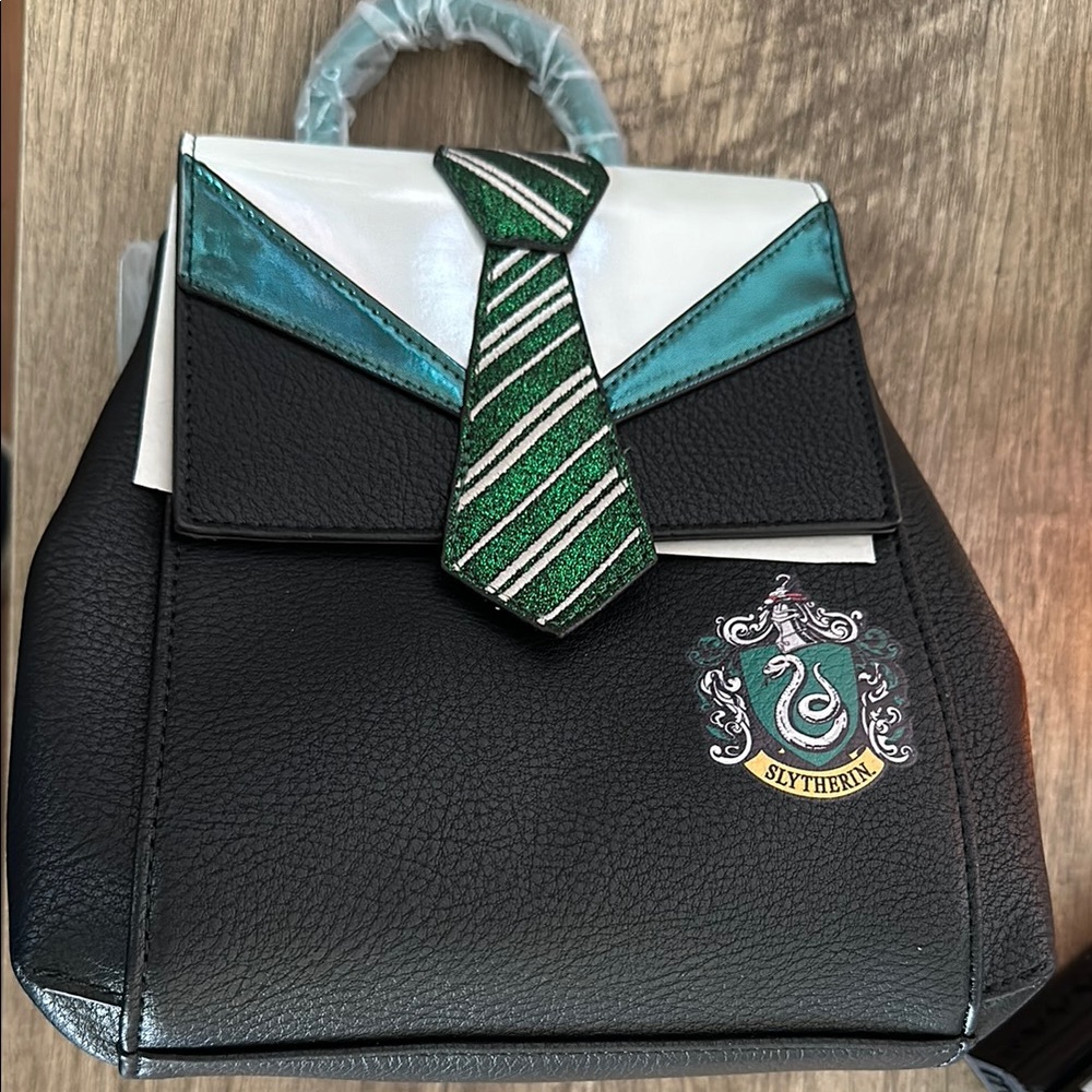 Black and Green Backpack with Shirt Collar Design